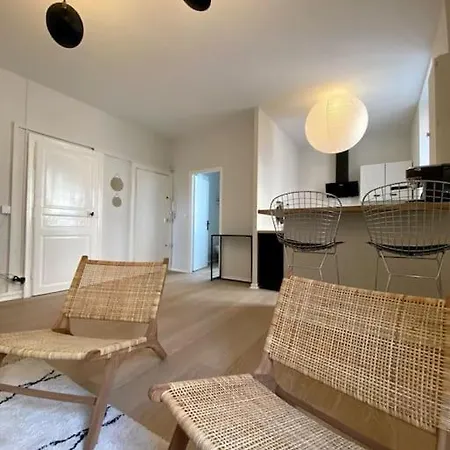 Centre Gare / Darcy Apartman