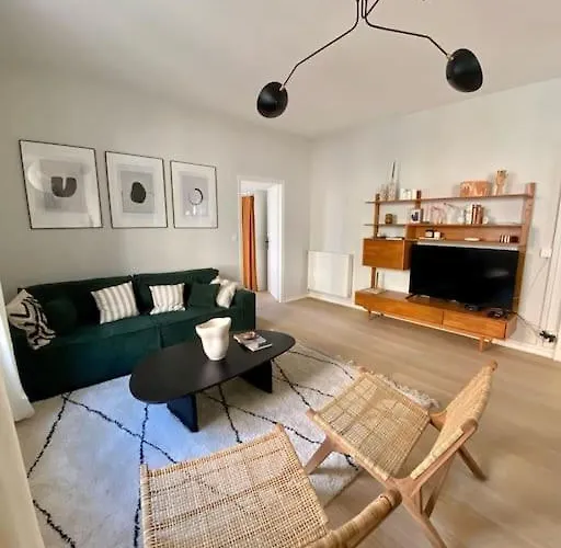 Centre Gare / Darcy Apartment